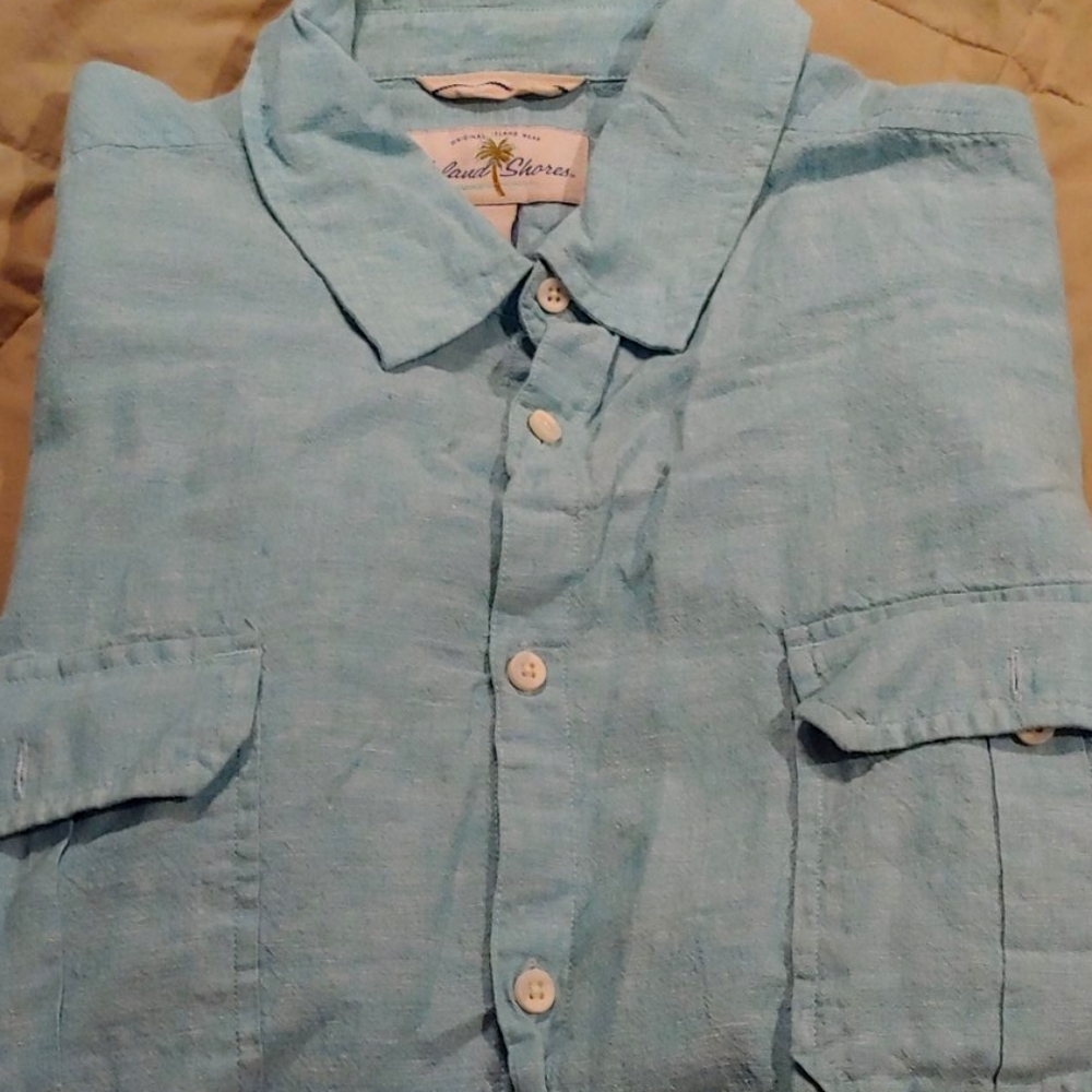 Man's shirt sleeve XL shirt